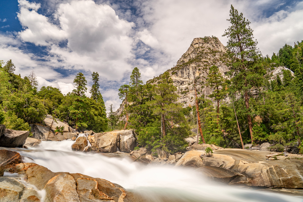 Best Hikes In Sequoia & Kings Canyon National Parks | Moon Travel Guides